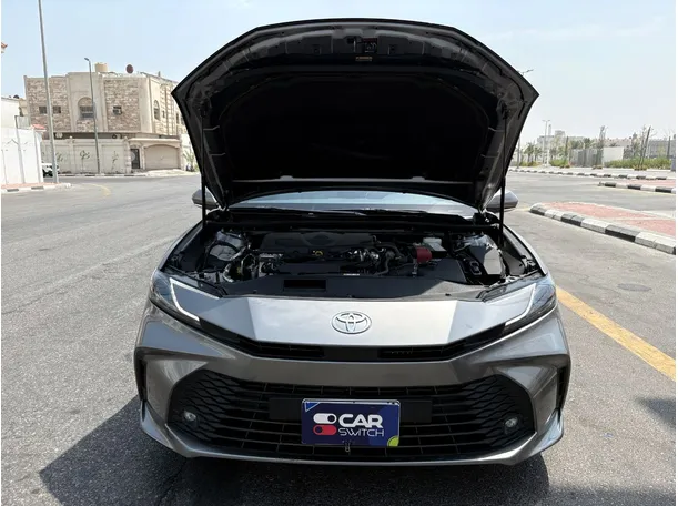 Car image 25