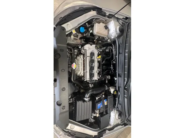 Car image 24