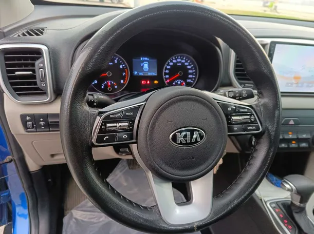 Car image 23