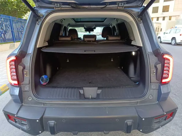 Car image 29