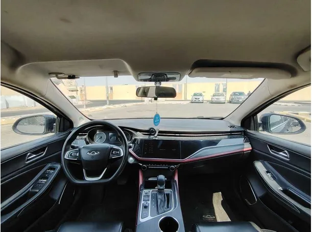 Car image 17