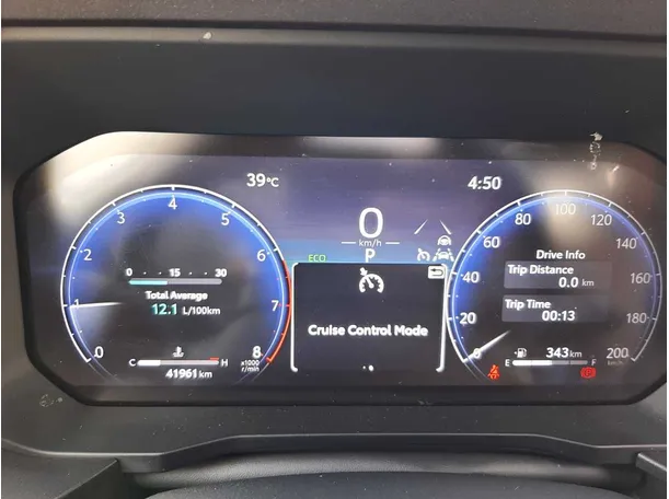 Car image 18