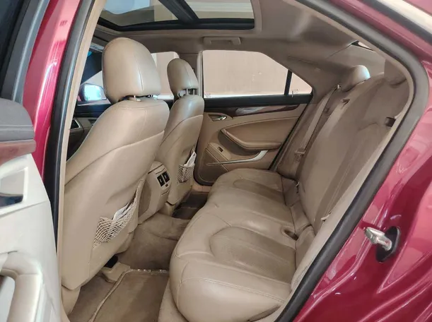 Car image 19