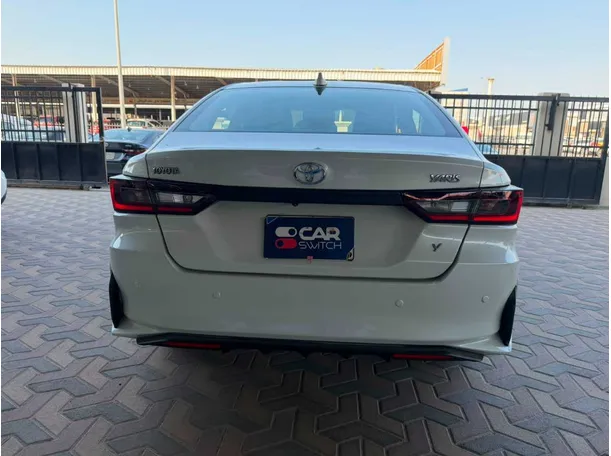 Car image 6