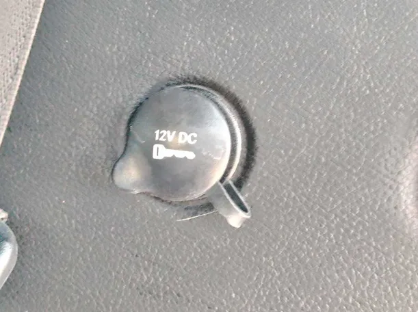 Car image 25