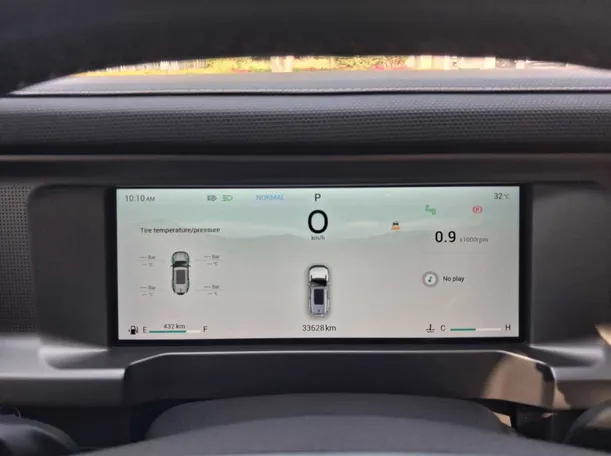 Car image 20