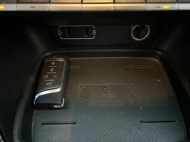 Car image 22