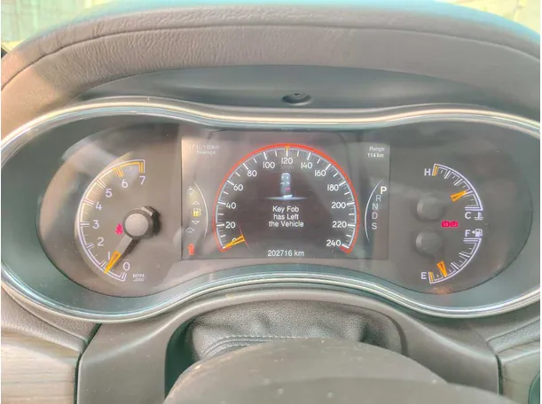 Car image 30