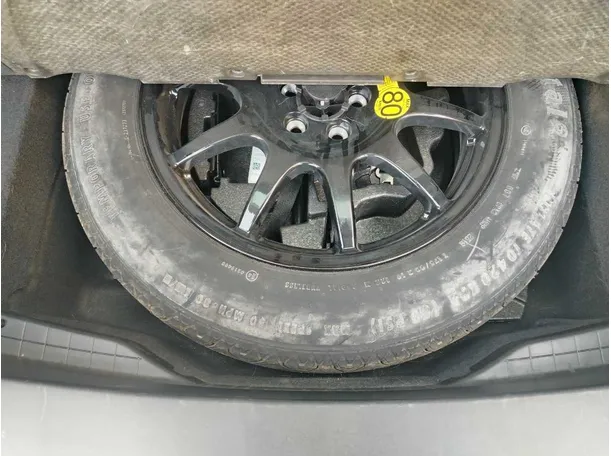 Car image 48
