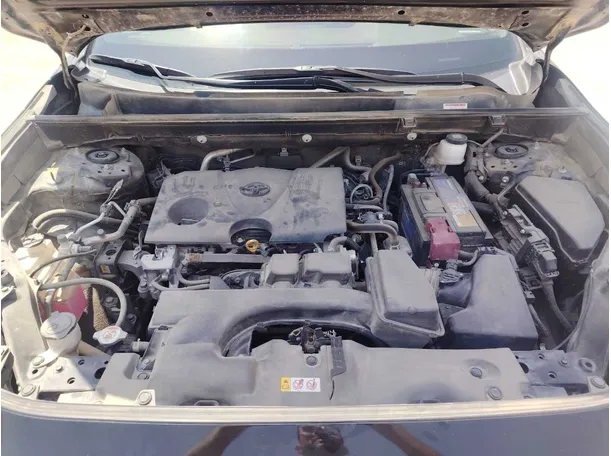 Car image 30