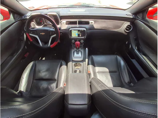 Car image 16