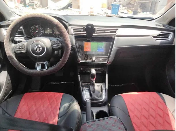 Car image 20