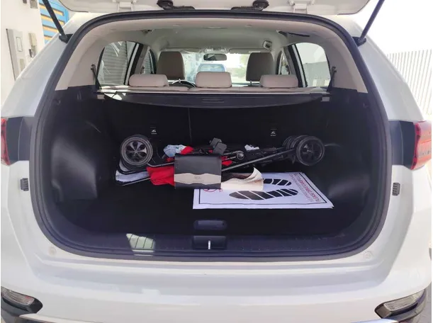 Car image 29