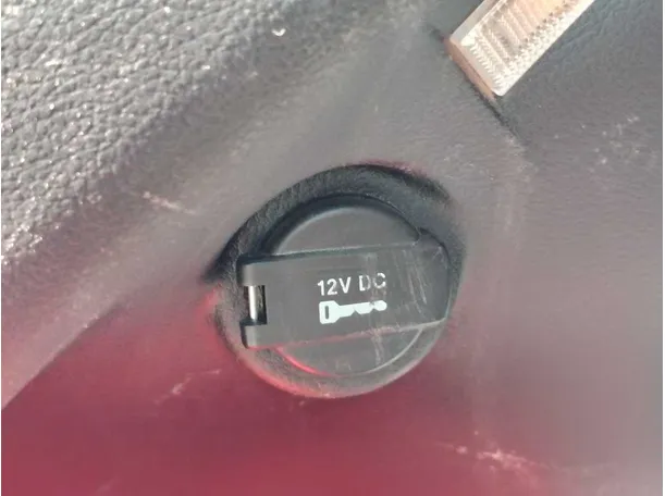 Car image 29