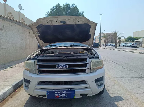 Car image 35