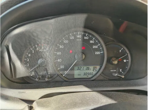 Car image 26