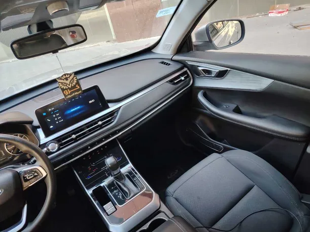 Car image 20