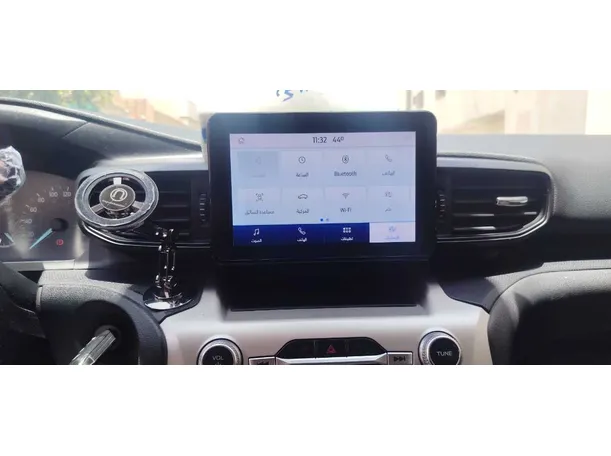 Car image 17
