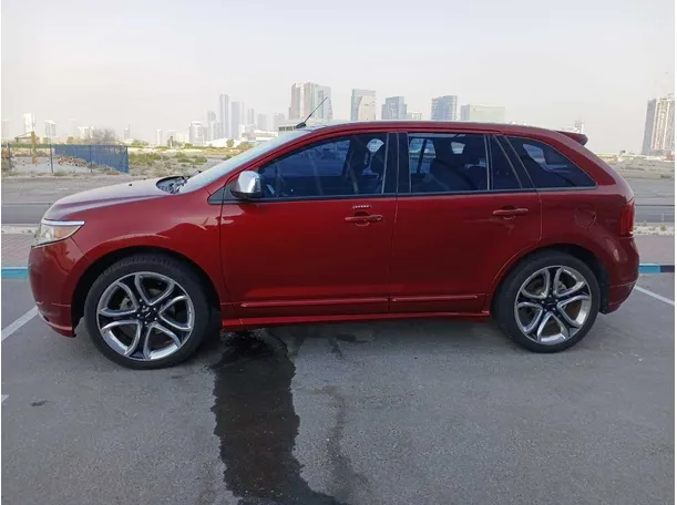 Car image 4