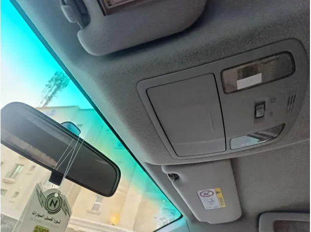 Car image 24