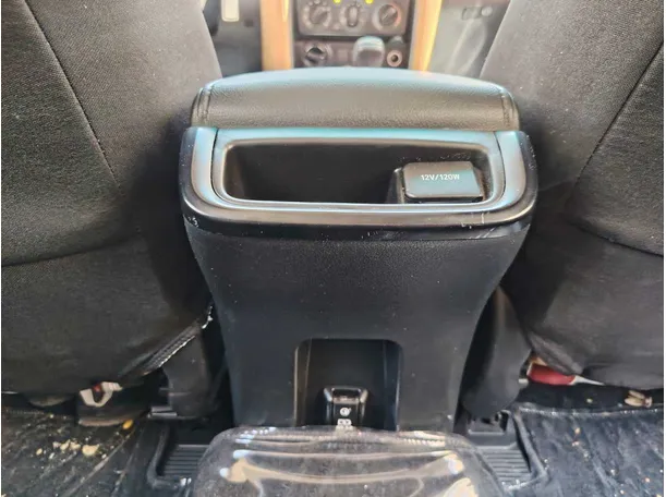 Car image 26