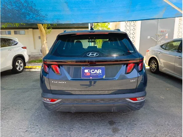 Car image 6
