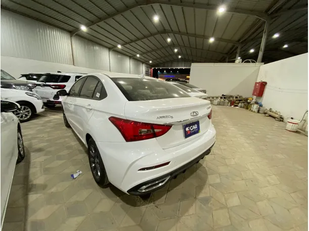 Car image 6