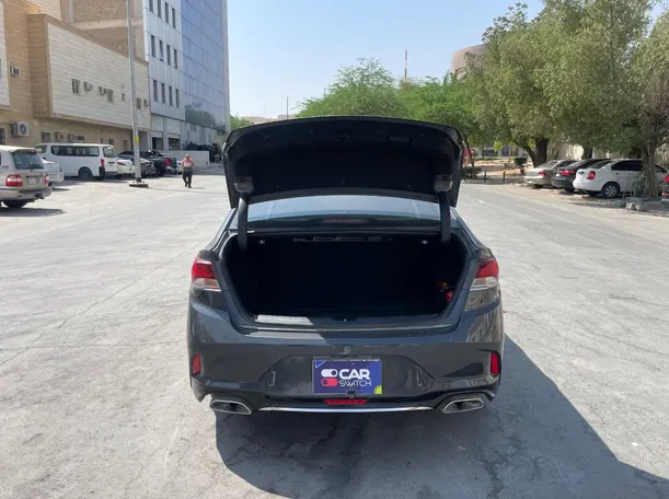 Car image 22