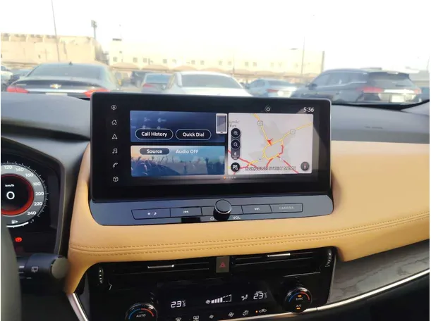 Car image 18