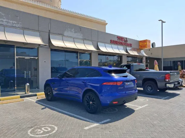 Car image 7