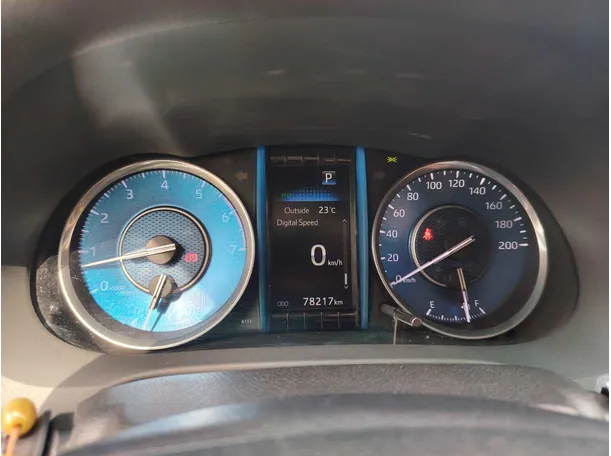 Car image 22