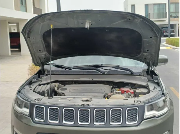 Car image 24