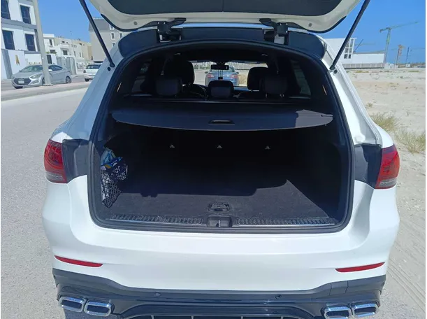 Car image 28