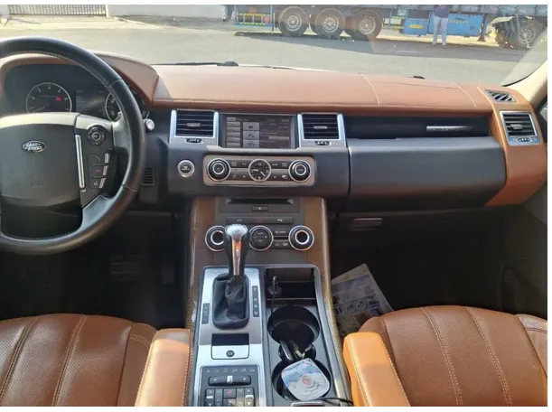 Car image 7