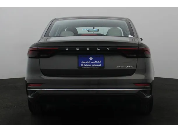 Car image 12