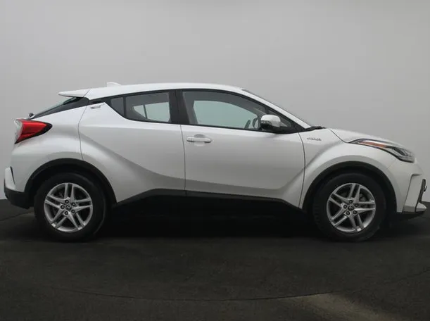 Car image 13