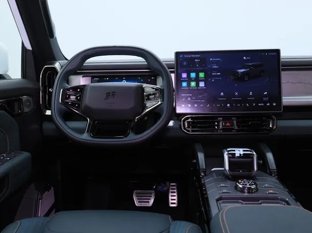 Car image 15
