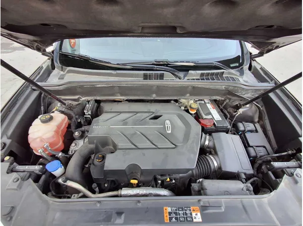 Car image 20