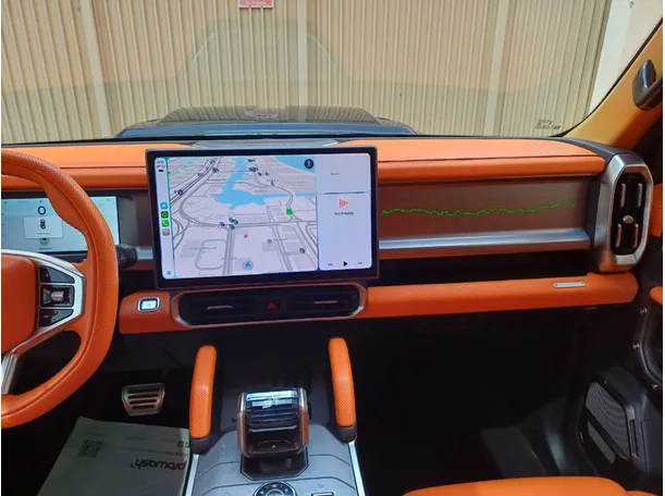 Car image 16
