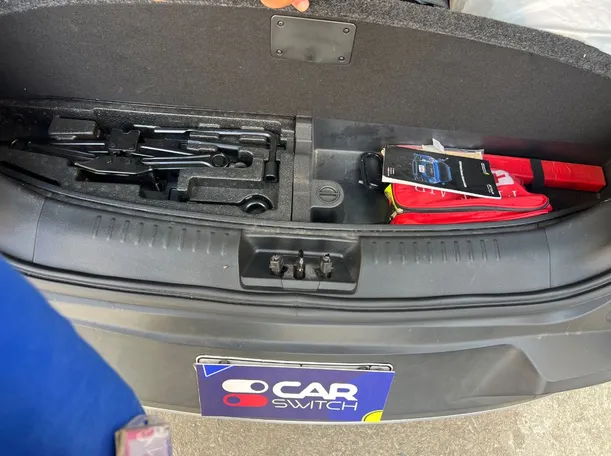 Car image 22