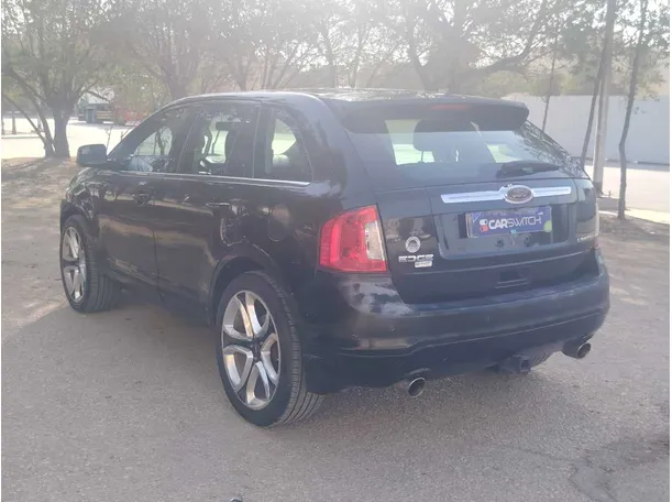 Car image 7