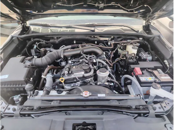 Car image 32