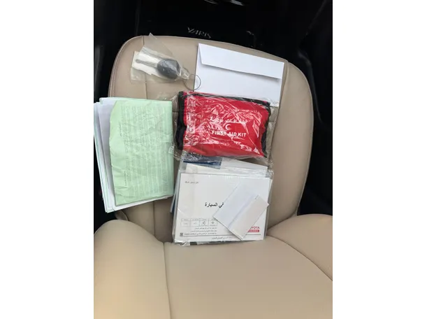 Car image 21