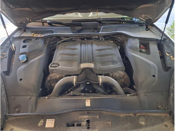 Car image 23