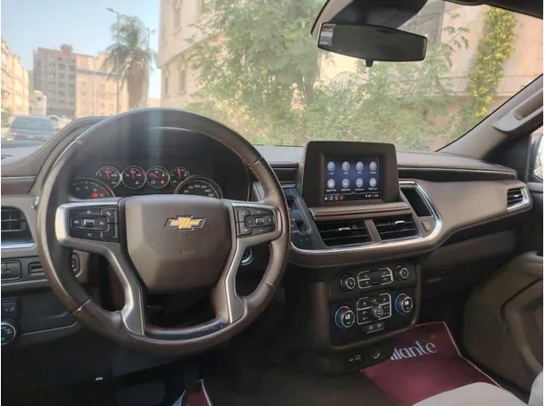 Car image 26