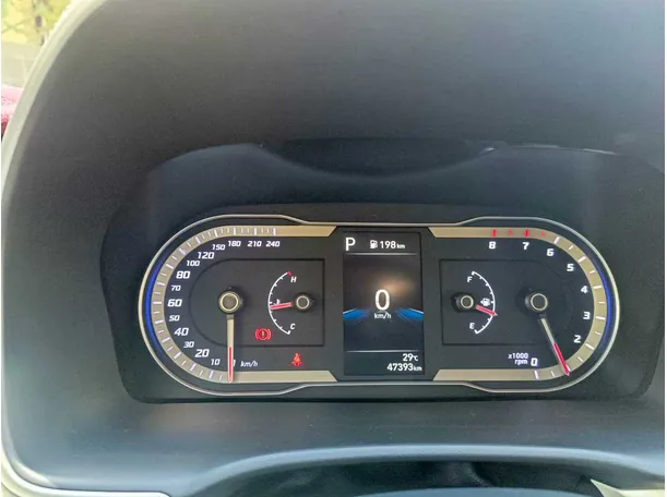 Car image 23