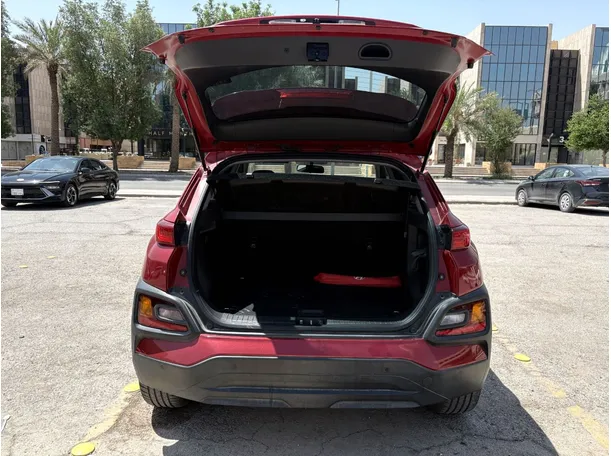 Car image 24