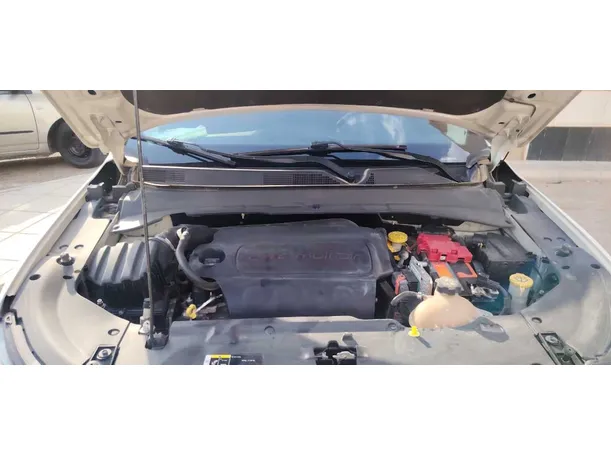 Car image 32
