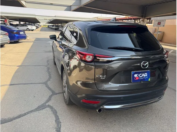 Car image 7