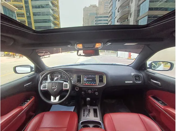 Car image 17